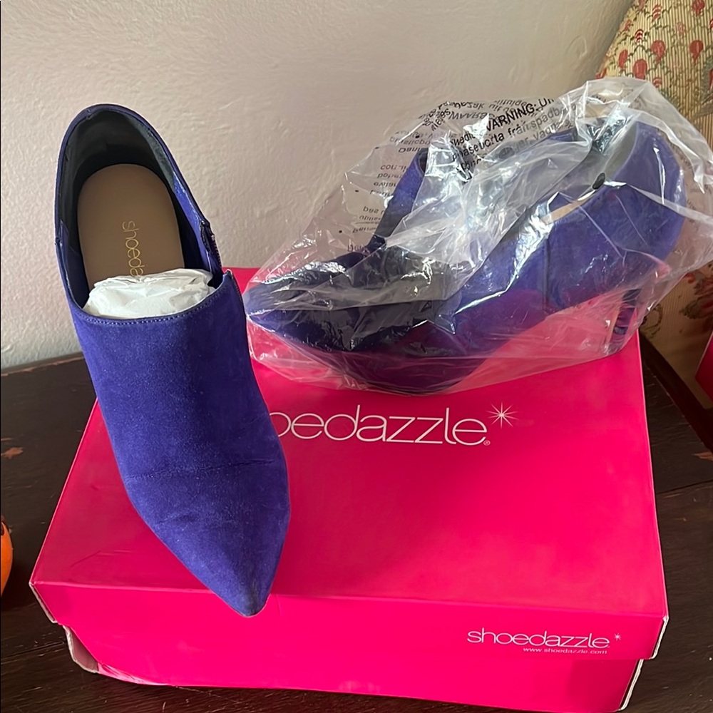 Shoe Dazzle Women's Blue Suede Heels